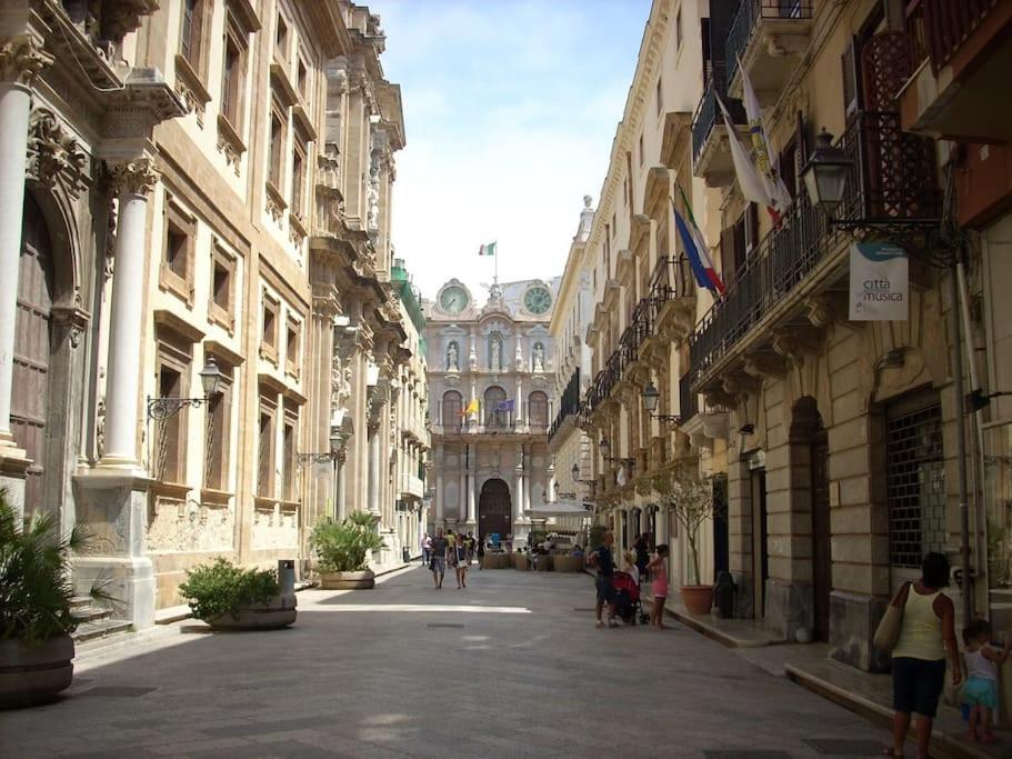 Centro Storico-Imbarcadero Per Le Isole***** Daire Trapani Dış mekan fotoğraf